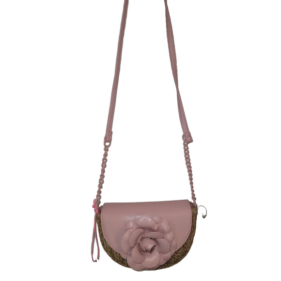 Women's Like Dreams Blush Pink Flower Straw/Wicker Crossbody/Shoulder Bag. - Picture 5 of 12